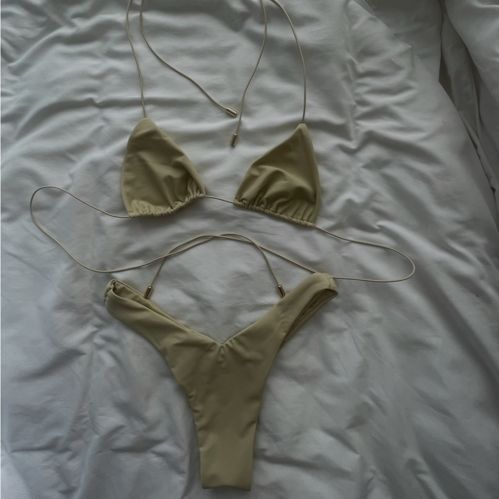 Chic Beige Bikini Set